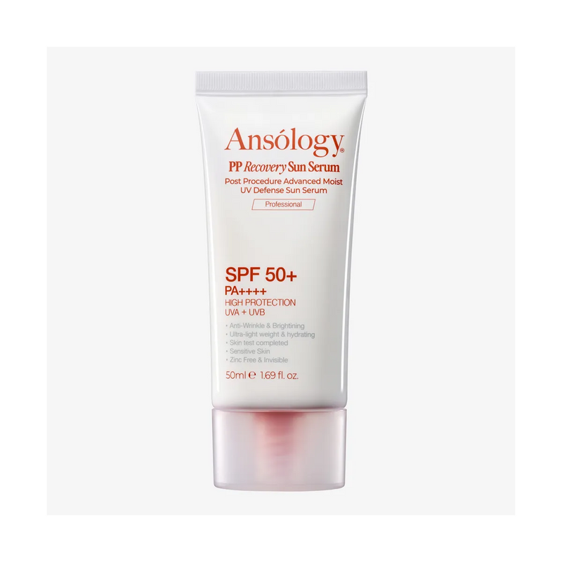 Protégez votre peau après un acte dermatologique avec le Sun Serum Ansólogy®. Une barrière SPF 50+ réparatrice et anti-inflammatoire pour peaux sensibilisées.